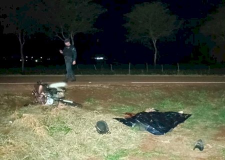 Motociclista morre após ser atropelado por van na MS -379