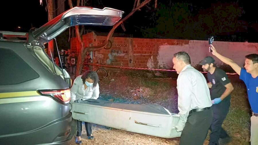 Jovem é assassinado com golpe de faca no pescoço