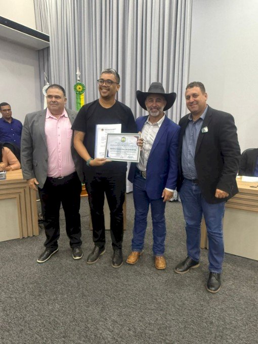 Câmara Municipal entrega Títulos de Cidadão Honorário de Ivinhema e moções de aplausos e reconhecimento