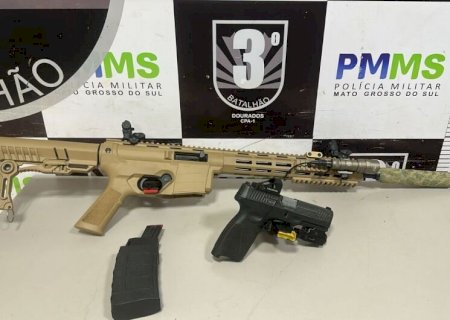 PM apreende armas em casa de homem acusado de agredir e ameaçar esposa