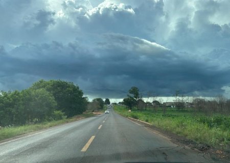 Ivinhema e região enfrentam início de ano com muita chuva e risco de temporais