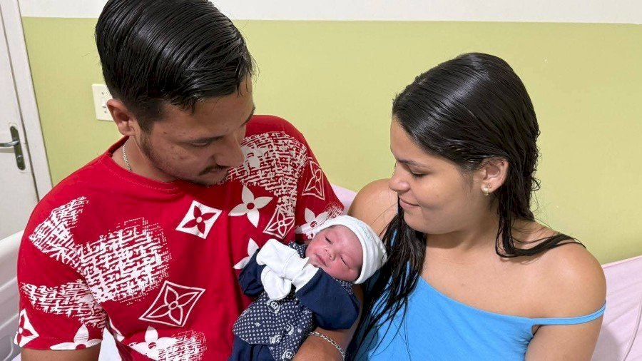 Primeiro bebê de 2026 nasce em Ivinhema