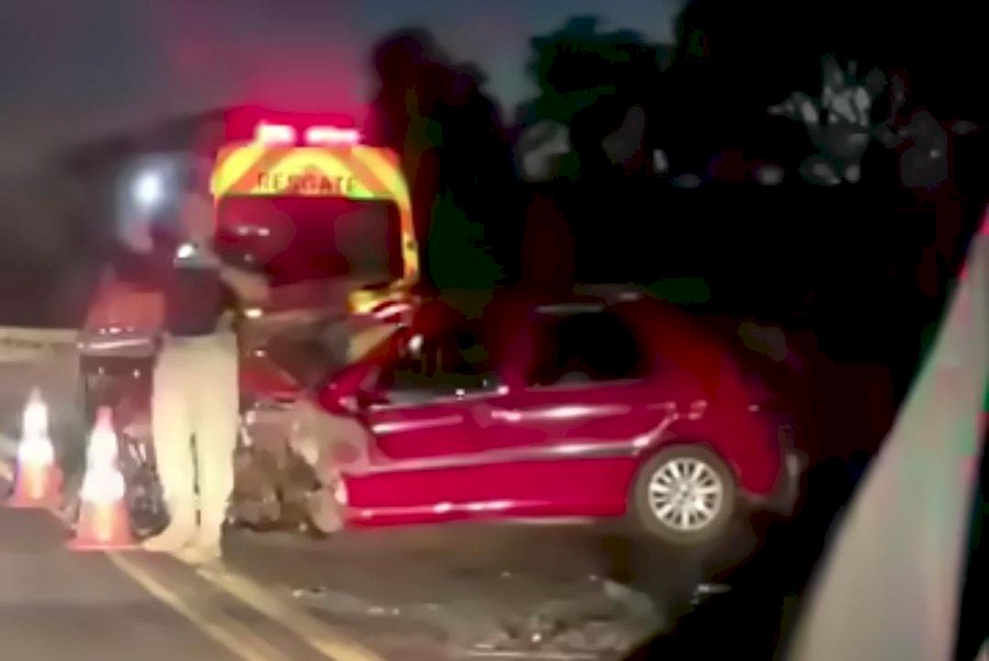 Colisão entre veículos na BR-163 deixa 1 morto e dezenas de feridos em Nova Alvorada do Sul