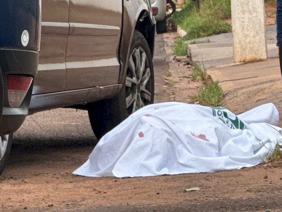 Marido é esfaqueado ao defender esposa em briga e morre a caminho de unidade de saúde