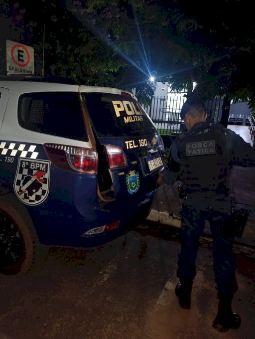 Polícia Militar cumpriu mandado de prisão e realizou apreensões de drogas e arma de fogo, em Ivinhema