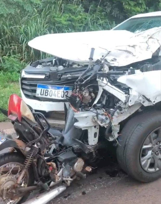 Acidente entre moto e caminhonete na BR - 163 deixa uma vítima fatal