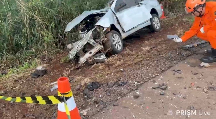 Acidente envolvendo um carro e uma carreta deixa uma vítima fatal na BR 163