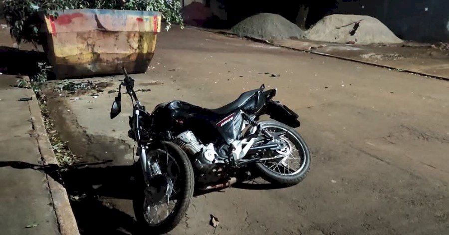 Rio Brilhante - Motociclista morreu após bater moto contra caçamba de entulhos