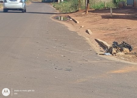 Homem é levado à delegacia após causar acidente na Avenida Brasil, em Ivinhema