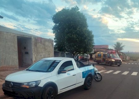 Ivinhema: motociclista fica ferida após colisão com Saveiro no Bairro Água Azul