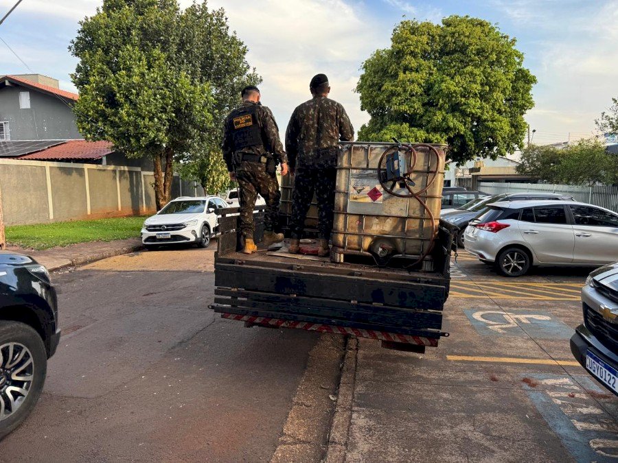 Maconha apreendida em tanques na carroceria de veículo pesou mais de 2 toneladas