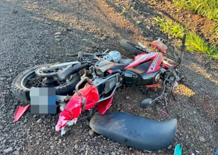 Acidente envolvendo ums moto e uma carreta deixa uma pessoa morta entre Tacuru e Amambai