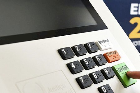 A Justiça Eleitoral informa os locais de votação nas escolas da cidade de Ivinhema