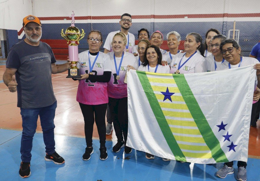 Angélica realiza Copa de Vôlei Adaptado 60+ Feminino e reúne atletas da região