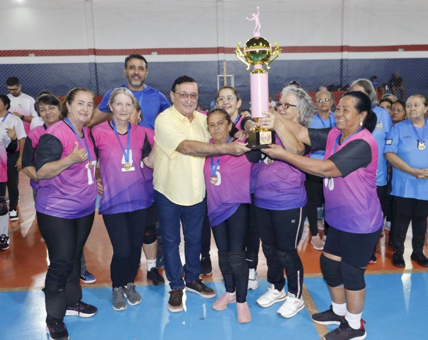 Angélica realiza Copa de Vôlei Adaptado 60+ Feminino e reúne atletas da região