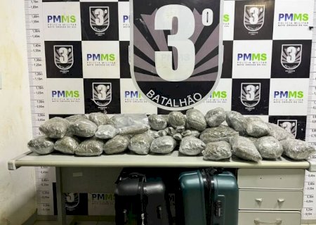Paranaenses são presos em Dourados com mais de 60kg de drogas em carros de aplicativo