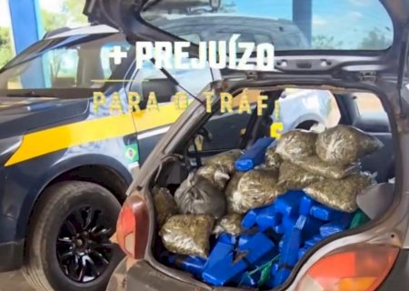 Ivinhema: PRF apreende grande quantidade de maconha e skunk após perseguição a veículo
